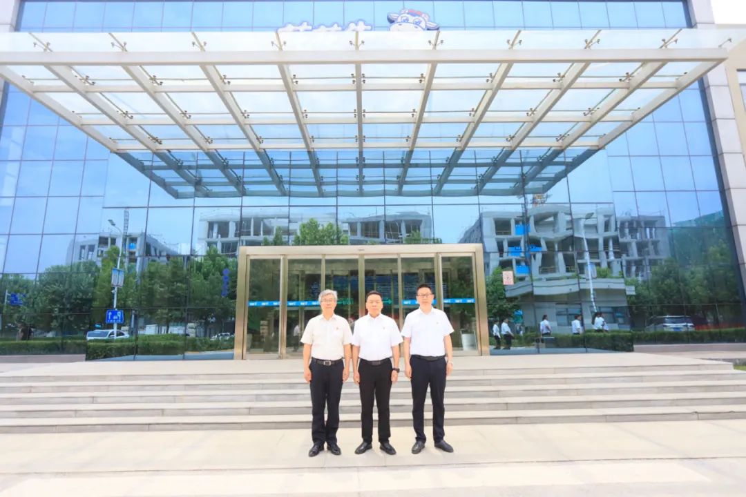 中國共產黨河南花花牛乳業集團股份有限公司第二屆委員會第二次黨員大會勝利召開