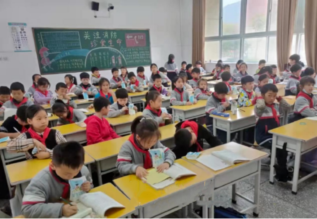 未來可期 健康護航丨花花牛乳業集團取得學生飲用奶常、低溫發酵乳生產資質