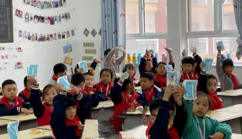 未來可期 健康護航丨花花牛乳業集團取得學生飲用奶常、低溫發酵乳生產資質