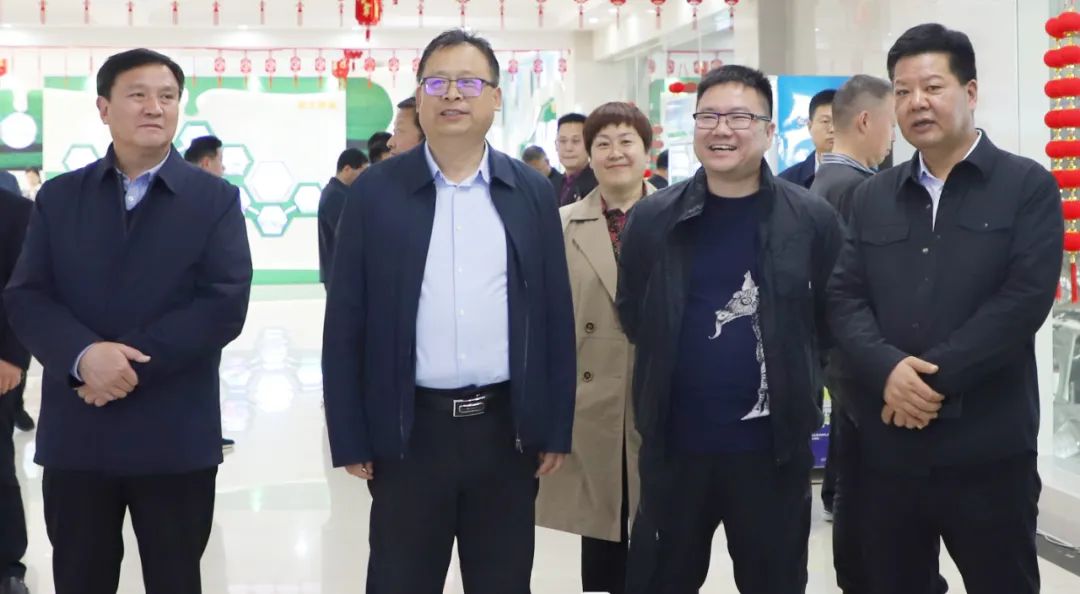花花牛丨駐馬店市遂平縣政協黨組書記、主席張衛東一行蒞臨花花牛魯山瑞亞牧場參觀