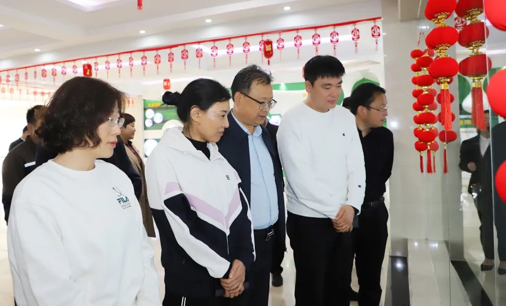 花花牛丨駐馬店市遂平縣政協黨組書記、主席張衛東一行蒞臨花花牛魯山瑞亞牧場參觀