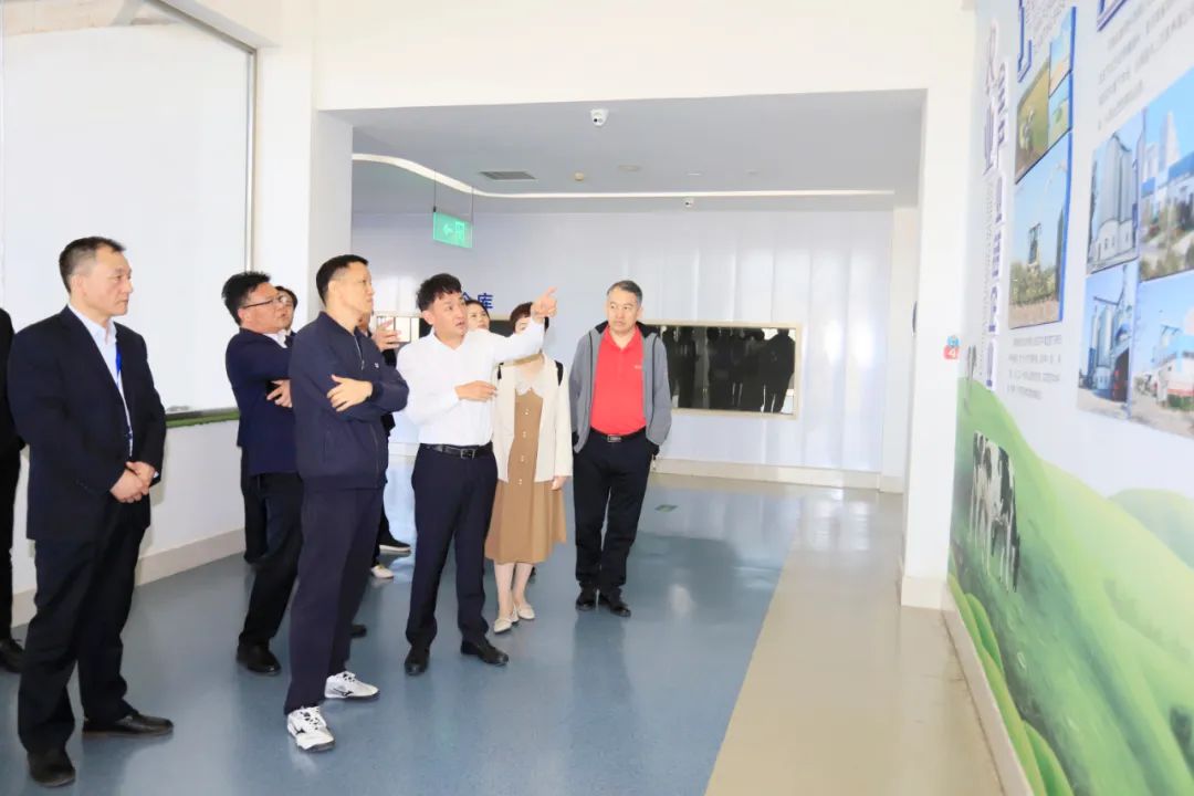 花花牛| 省農投集團董事長李曉寰一行蒞臨花花牛調研指導工作