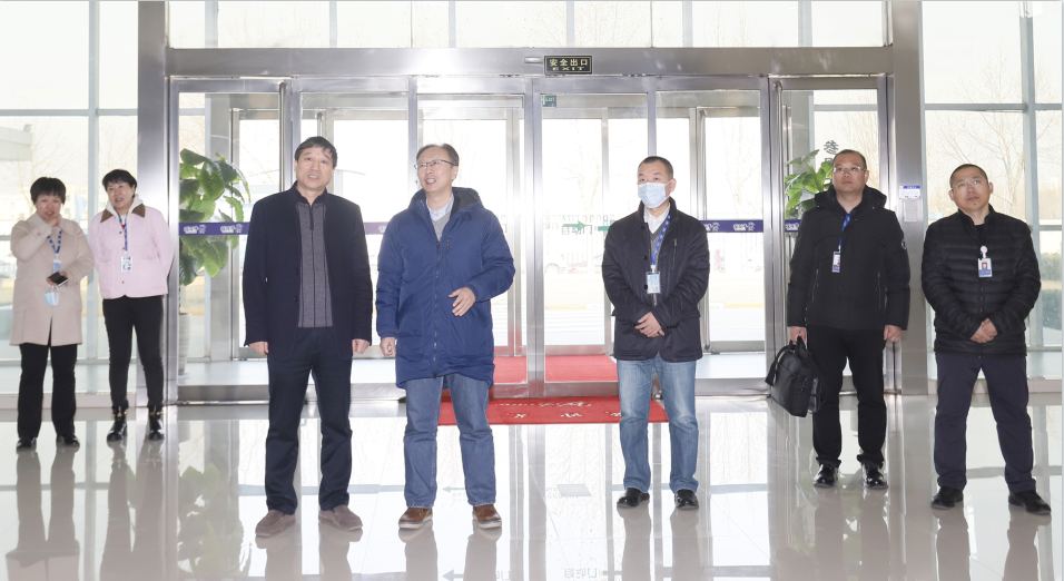 花花牛丨東北農大食品學院院長、中原食品實驗室首席科學家姜毓君教授蒞臨花花牛乳業集團調研