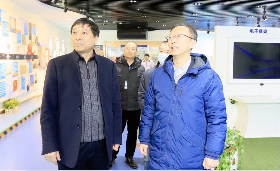 花花牛丨東北農大食品學院院長、中原食品實驗室首席科學家姜毓君教授蒞臨花花牛乳業集團調研