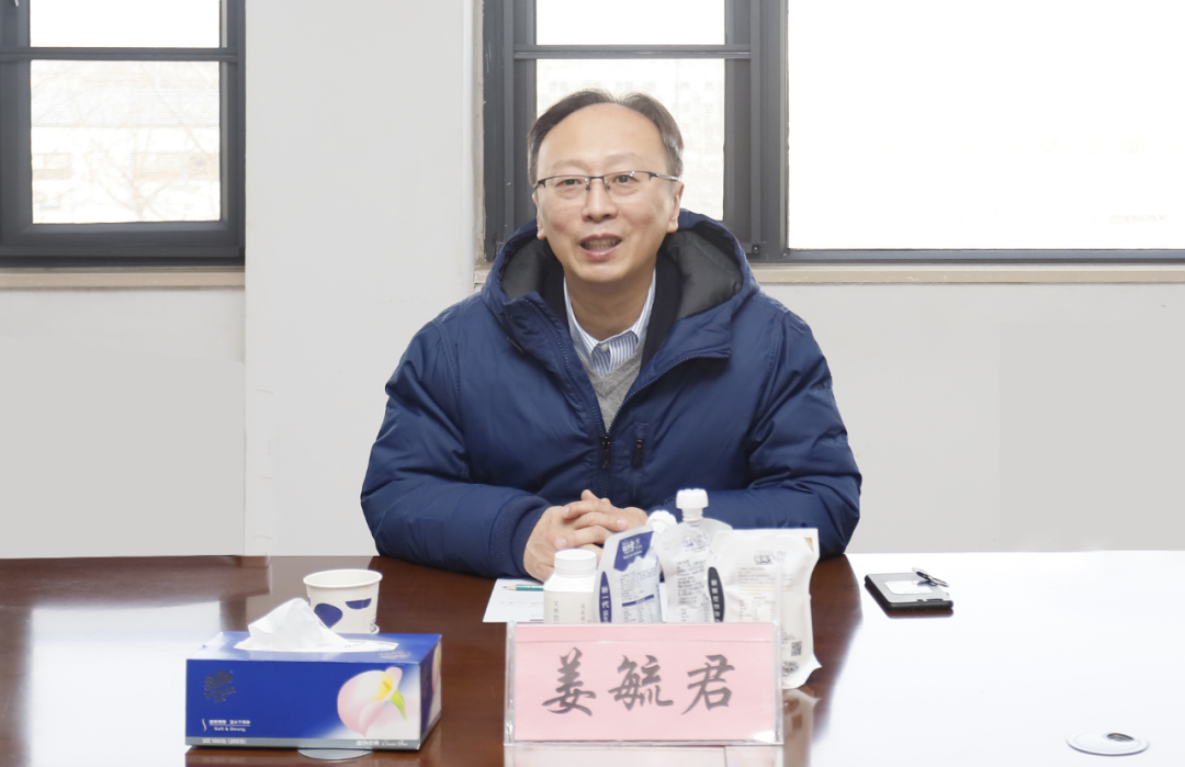 花花牛丨東北農大食品學院院長、中原食品實驗室首席科學家姜毓君教授蒞臨花花牛乳業集團調研