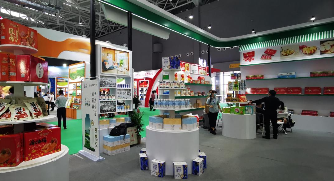 喜報 | 花花牛輕覺酸奶榮獲第二十四屆中國農產品加工業投資貿易洽談會金質產品獎