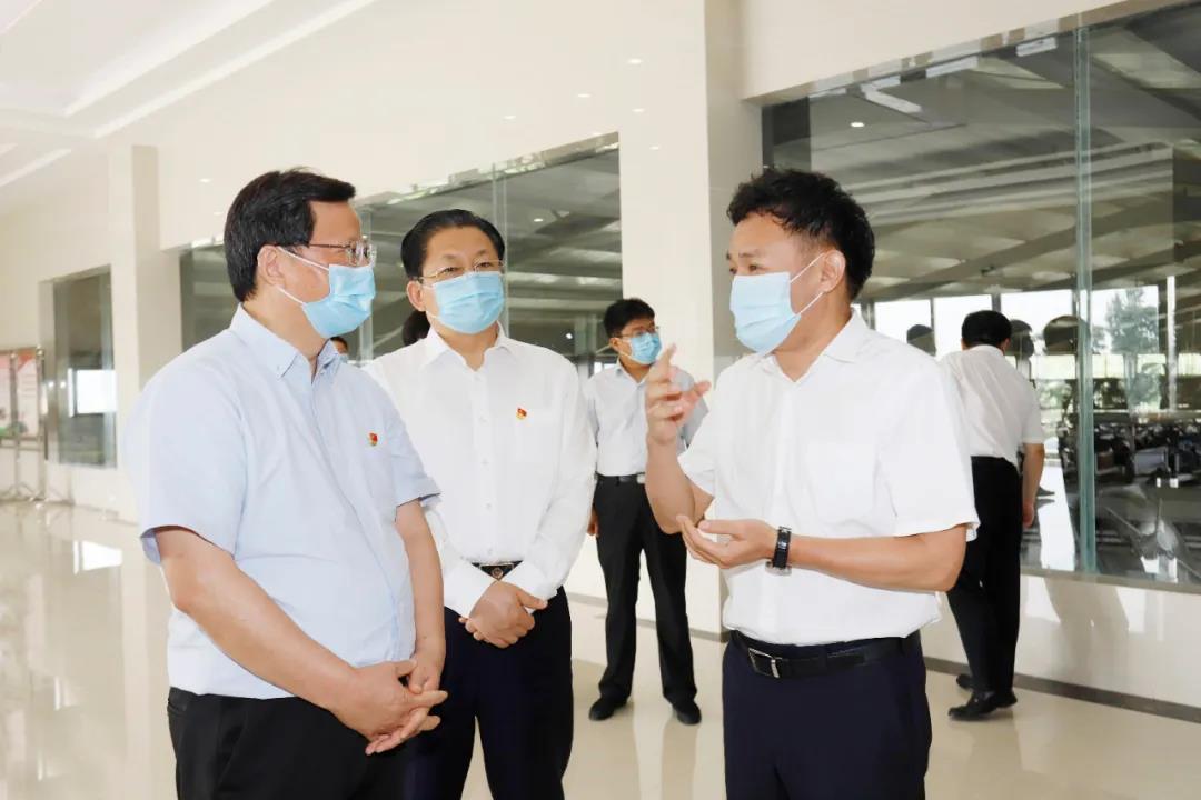 快訊 | 河南省委常委、省紀委書記、省監委主任任正曉蒞臨花花牛乳業集團新蔡瑞亞牧場調研