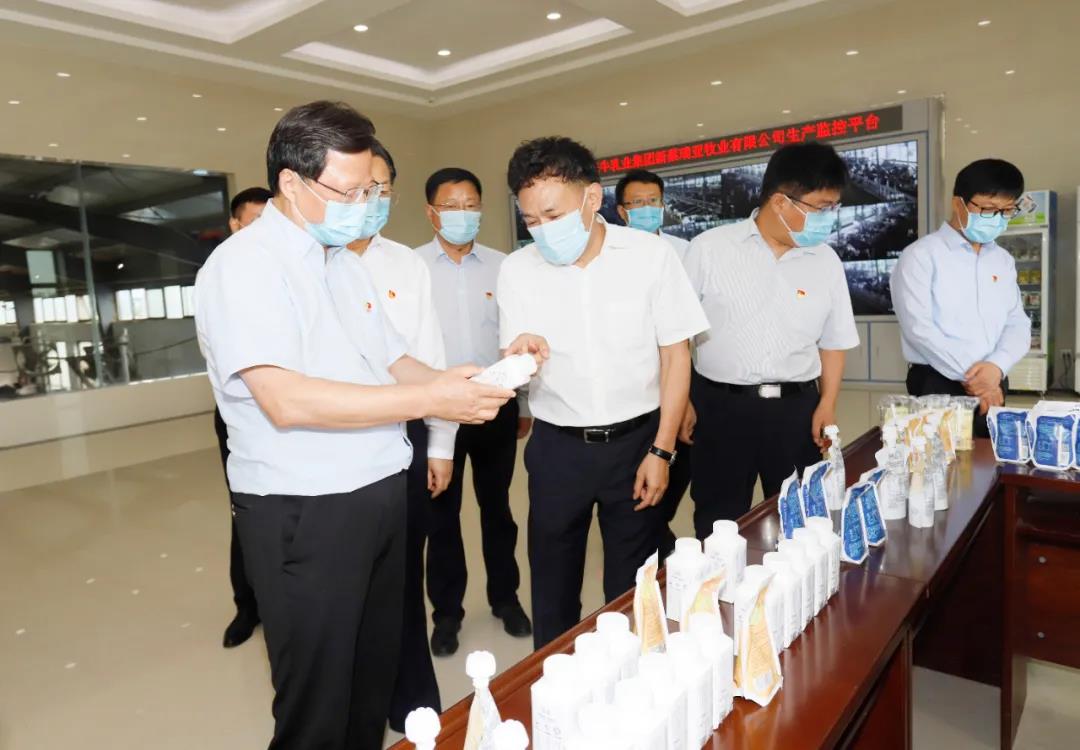 快訊 | 河南省委常委、省紀委書記、省監委主任任正曉蒞臨花花牛乳業集團新蔡瑞亞牧場調研