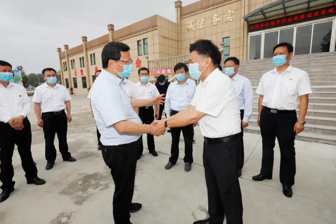 快訊 | 河南省委常委、省紀委書記、省監委主任任正曉蒞臨花花牛乳業集團新蔡瑞亞牧場調研