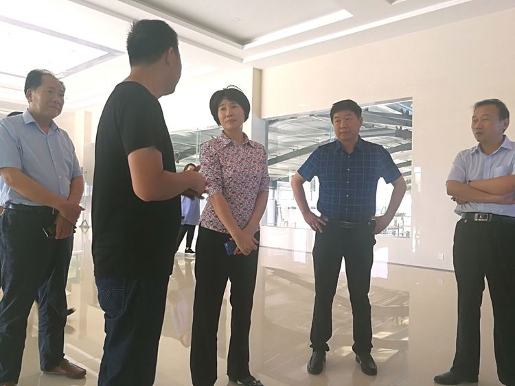 駐馬店市委常委、統戰部長姚新文 蒞臨花花牛乳業集團總部調研