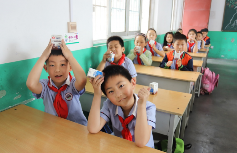 花花牛|六一關愛兒童，讓愛灑滿人間